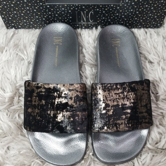 INC black  slip on slippers size  Medium 7/8 - Picture 3 of 7